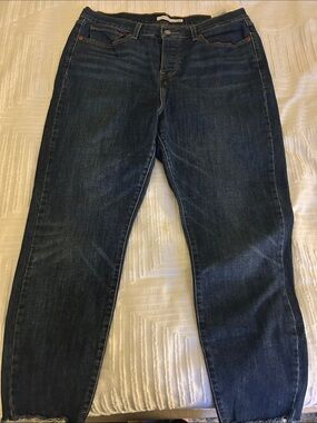 Dark Wash Blue Jeans